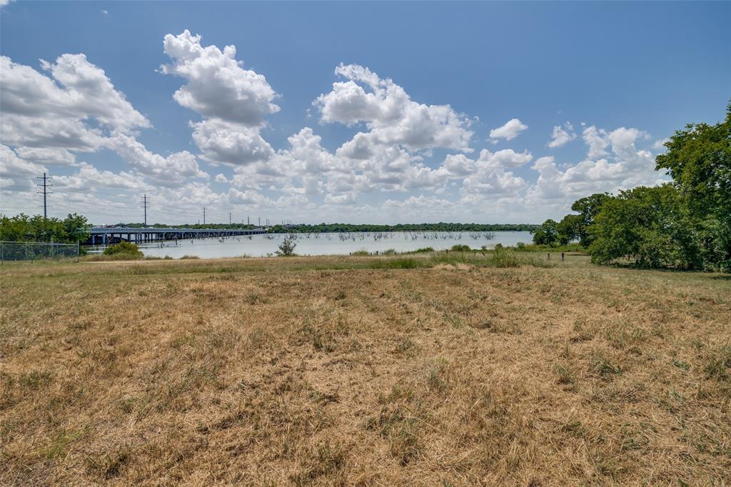 6851 Lakeview Parkway - Photo 11