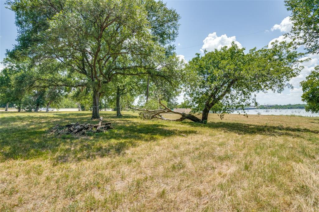 6851 Lakeview Parkway - Photo 8