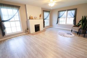 2208 N Sylvania Avenue - Photo 5