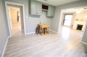 2208 N Sylvania Avenue - Photo 6