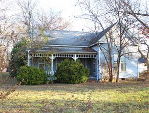 412 W Live Oak Street - Photo 2