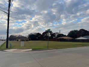 203 Swisher Road - Photo 2