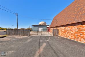 1402 S Clack Street - Photo 2