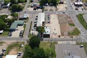 350 NW 1st - Photo 3