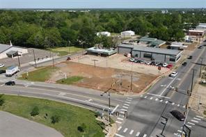 350 NW 1st - Photo 4