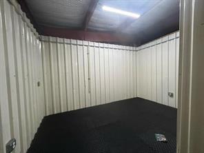 228 W Grand Street - Photo 16
