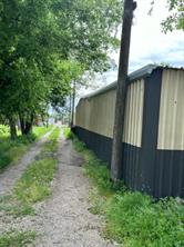 228 W Grand Street - Photo 35