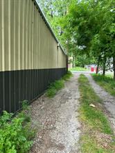 228 W Grand Street - Photo 36