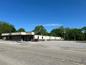 228 W Grand Street - Photo 4