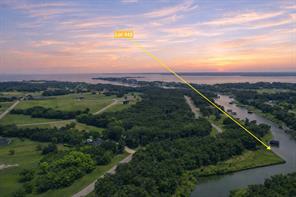 442 Waters Edge Drive - Photo 2