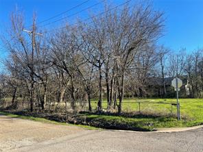 250 W Marshall Street - Photo 5