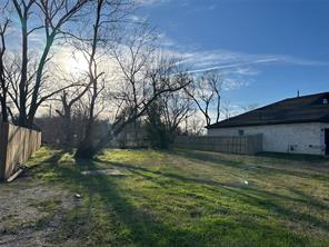 104 Boone Street - Photo 3