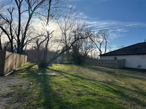 104 Boone Street - Photo 4