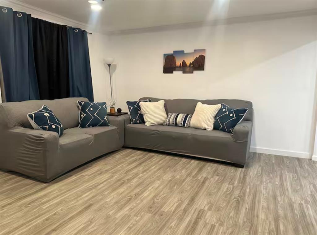 3915 Ambrose Drive - Photo 3