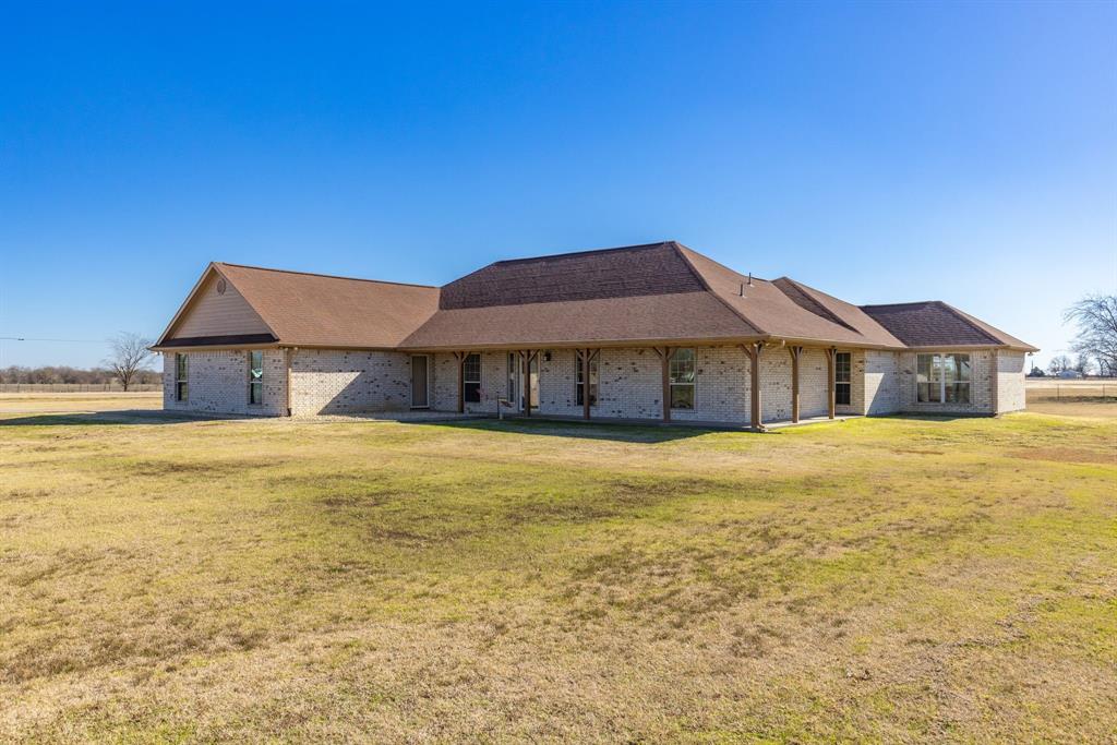 1310 County Road 3566 - Photo 1