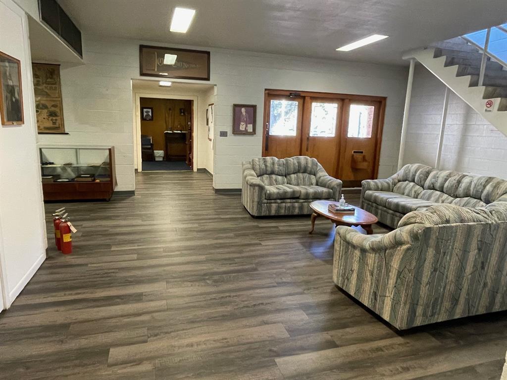 1309 Newport Avenue - Photo 4
