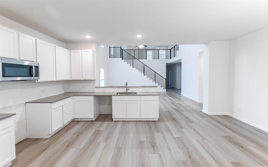 2511 Hollyhill Way - Photo 8