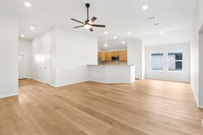 808 Bella Boulevard - Photo 3