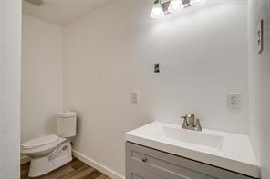 2040 Erwin Road - Photo 32