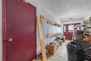 217 S Commercial Avenue - Photo 20
