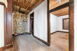 217 S Commercial Avenue - Photo 29