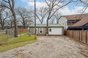 1662 Rogers Road - Photo 32