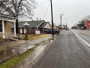 102 E Main Street - Photo 4