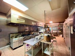 715 Conrad Hilton Boulevard - Photo 12