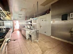 715 Conrad Hilton Boulevard - Photo 15