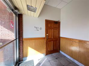 715 Conrad Hilton Boulevard - Photo 4