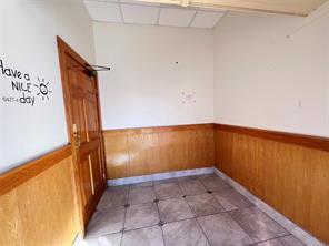715 Conrad Hilton Boulevard - Photo 5