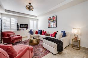 1505 Elm Street - Photo 3