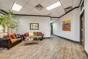 400 E Centre Park Boulevard - Photo 13