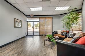 400 E Centre Park Boulevard - Photo 16