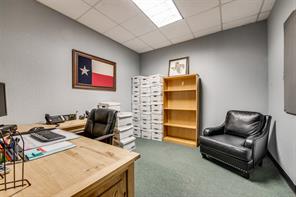400 E Centre Park Boulevard - Photo 23