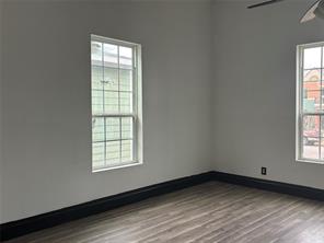 720 W Gandy Street - Photo 4