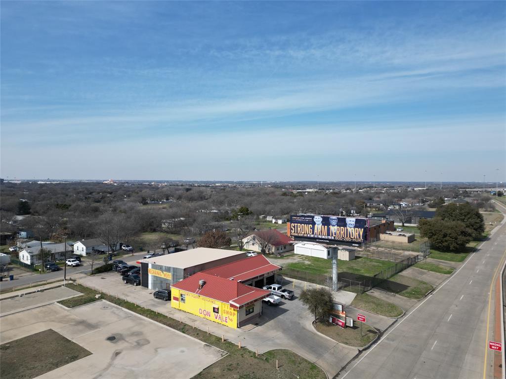 9415 S R L Thornton Freeway - Photo 1