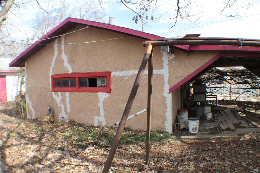 709 W Commerce - Photo 10