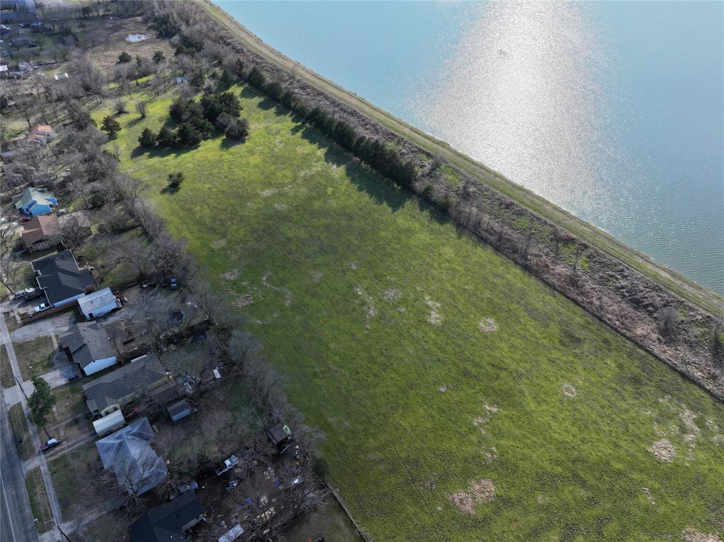 1215 Wolfe City Drive - Photo 8