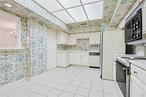 5200 Keller Springs Road - Photo 12