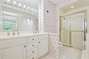 5200 Keller Springs Road - Photo 24