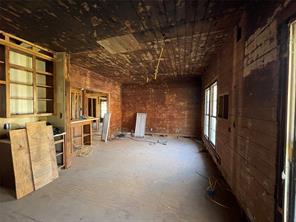 304 CR 1421 - Photo 14