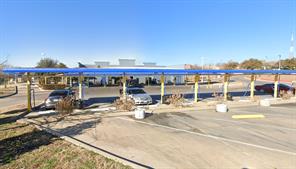 2561 Macarthur Boulevard - Photo 2