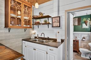312 Magnus Road - Photo 15