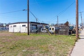 200 E Avenue A - Photo 6
