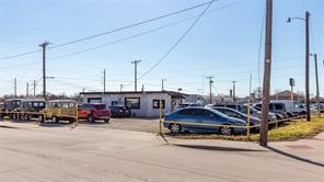 200 E Avenue A - Photo 7