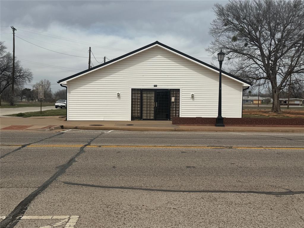 101 E 3rd Street - Photo 1