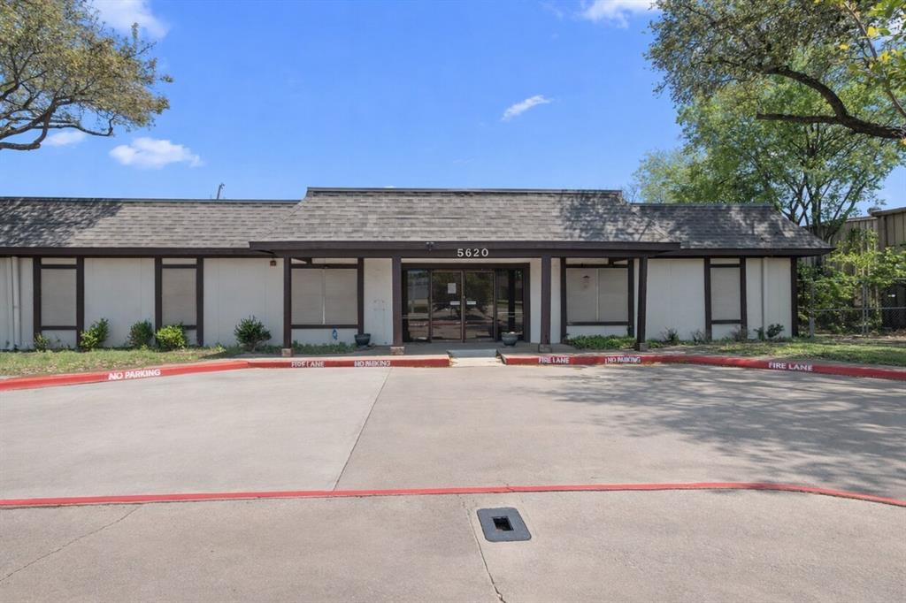 5620 Rowlett Road - Photo 1