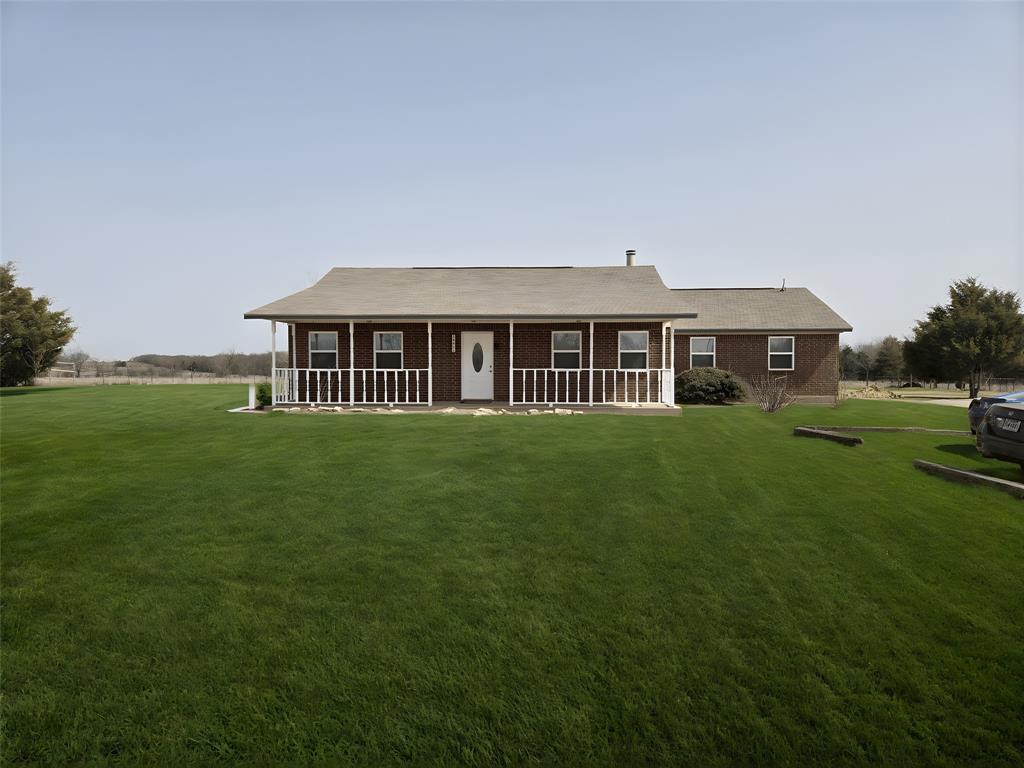 1001 N Atkins Drive - Photo 1