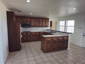 1001 N Atkins Drive - Photo 7